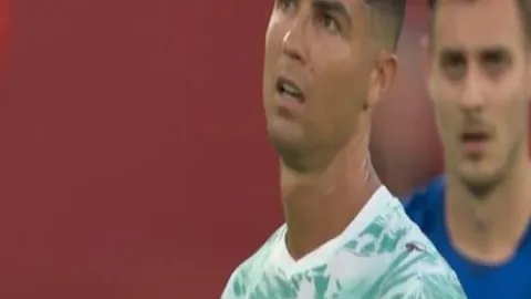 桑蒂尼强势反击：阿内尔卡侮辱言论遭拒斥英格兰足球风云录